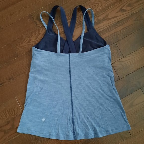 Lululemon Run For Gold Tank, Size 10 - Picture 6 of 11